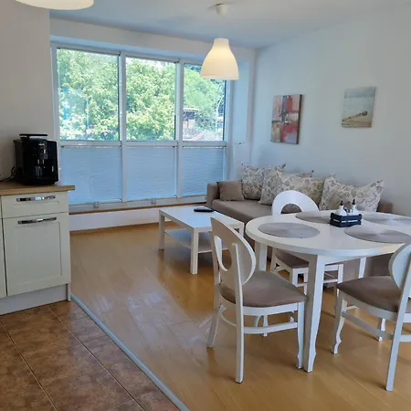 кабакум морски бриз на крачки от плажа Apartment Varna